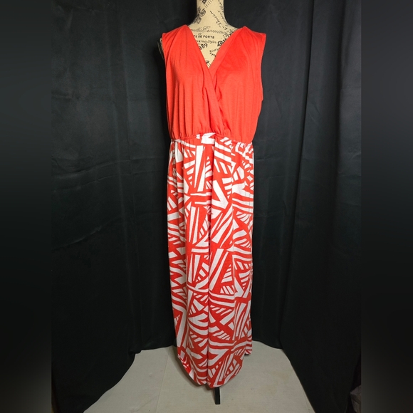 Extra Touch Maxi Dress - Picture 1 of 9